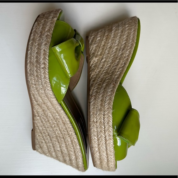 VALENTINO Patent Leather Bow Accent Espadrills - Picture 3 of 6